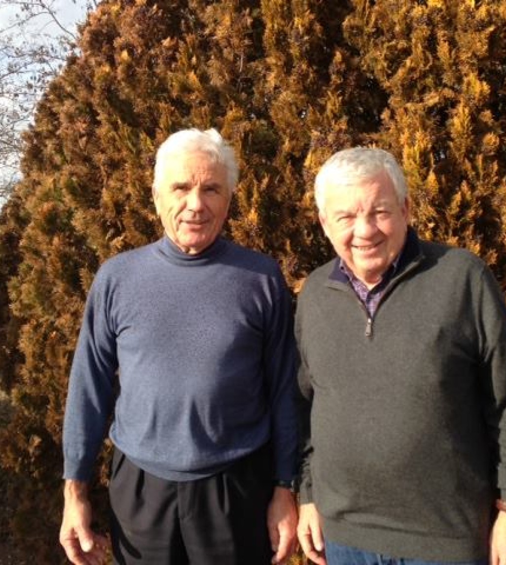 En cette fin de mois de janvier on fête les 146 ans de nos deux Stars ....Gérard et Alain....